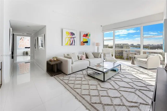 $19,900 | 6801 Collins Avenue, Unit PH01PH02, Miami Beach, FL 33141