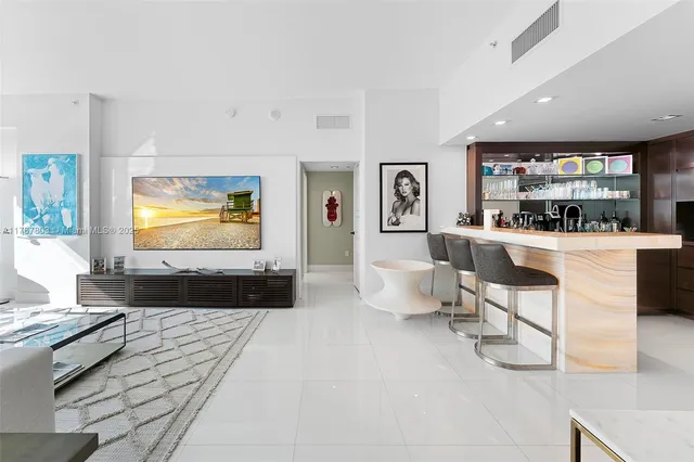 $19,900 | 6801 Collins Avenue, Unit PH01PH02, Miami Beach, FL 33141