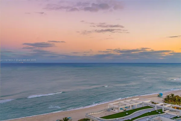 $19,900 | 6801 Collins Avenue, Unit PH01PH02, Miami Beach, FL 33141