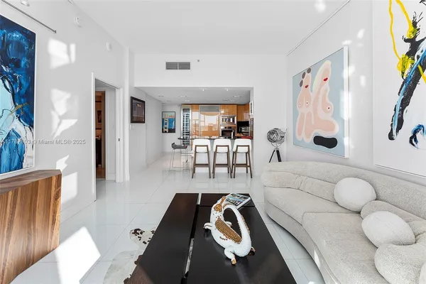 $19,900 | 6801 Collins Avenue, Unit PH01PH02, Miami Beach, FL 33141