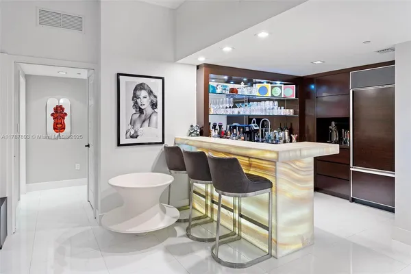 $19,900 | 6801 Collins Avenue, Unit PH01PH02, Miami Beach, FL 33141
