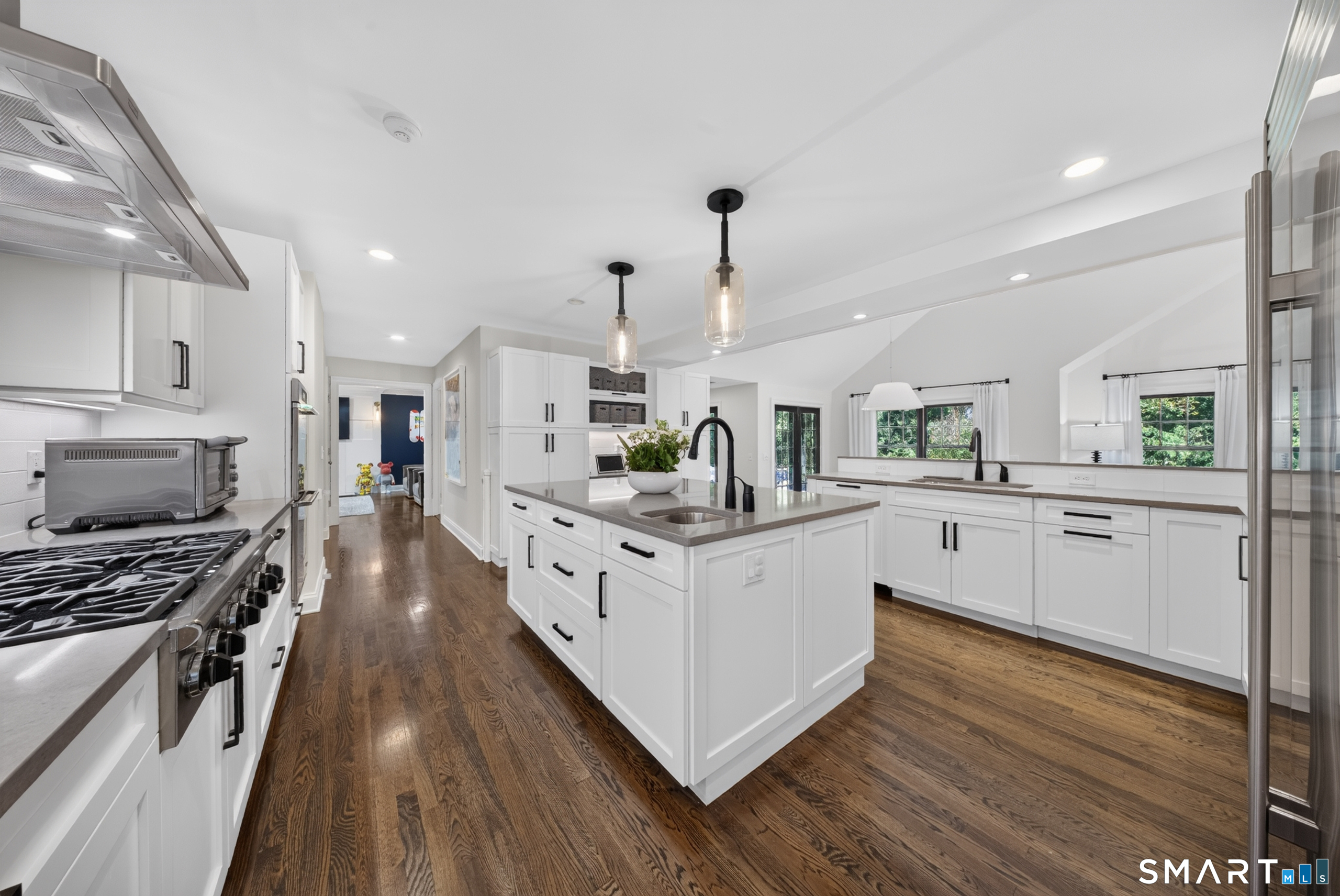 460 Cascade Road Stamford, CT 06903 - Photo 11 of 37 Gallery Image 11