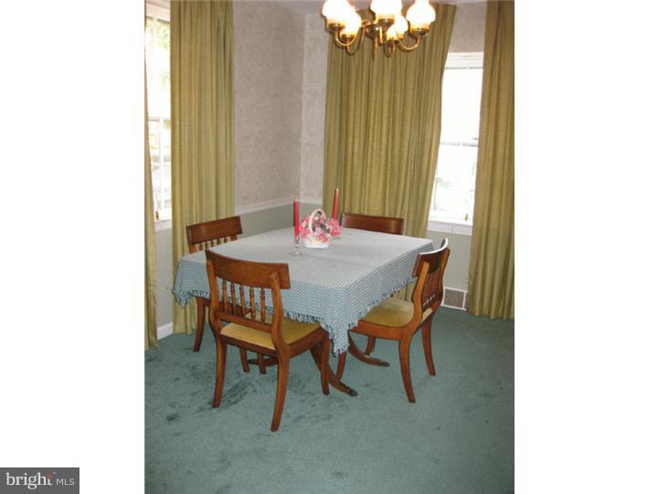 1152 Cumberland Road Abington, PA 19001 - Photo 5 of 10 Dining Room