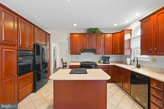 $675,000 | 5 Grayson Circle, Unit 2501, Phoenixville, PA 19460