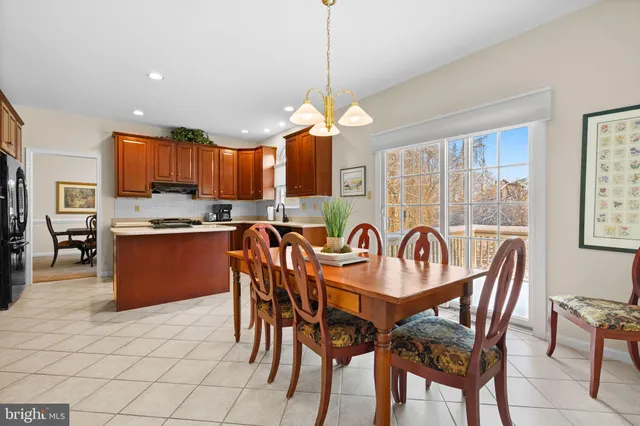 $675,000 | 5 Grayson Circle, Unit 2501, Phoenixville, PA 19460