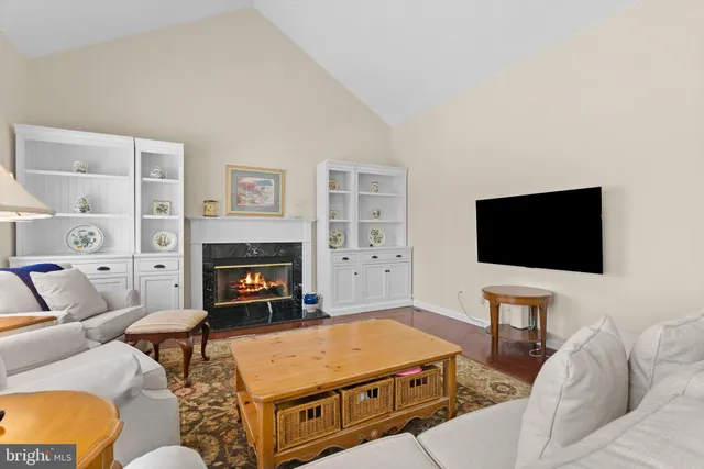 $675,000 | 5 Grayson Circle, Unit 2501, Phoenixville, PA 19460