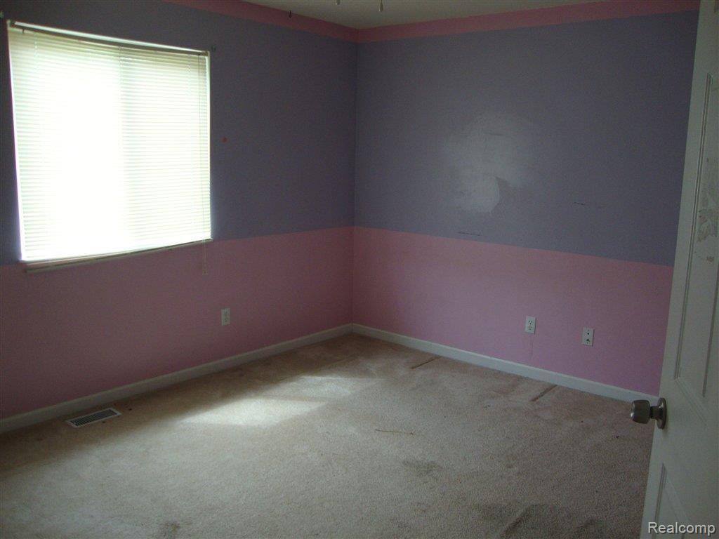 35005 Beverly Road Romulus, MI 48174 - Photo 3 of 5 DSC04447.JPG