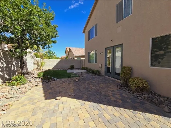 $2,200 | 9862 Shadow Grove Avenue, Las Vegas, NV 89148