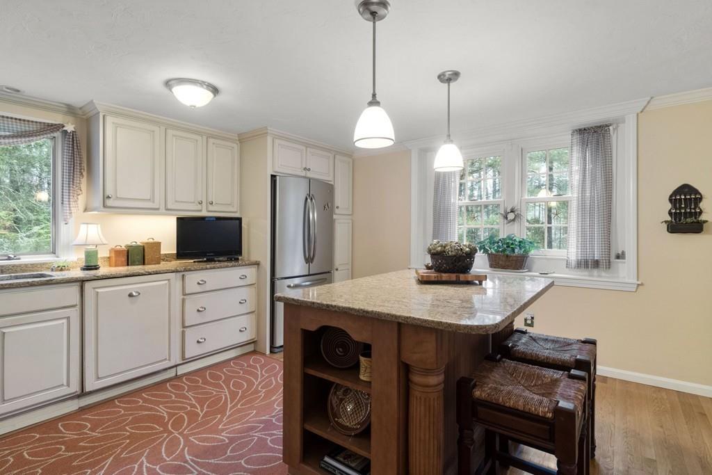 81 Hitty Tom Road Duxbury, MA 02332 - Photo 5 of 27 Gallery Image 5