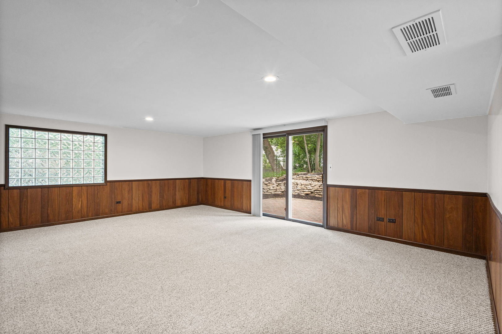 101 Carrol Gate Road Wheaton, IL 60189 - Photo 21 of 29 Gallery Image 21