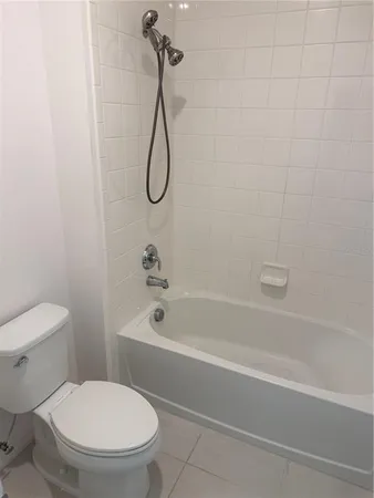 $2,200 | 23635 Companero Drive, Sorrento, FL 32776