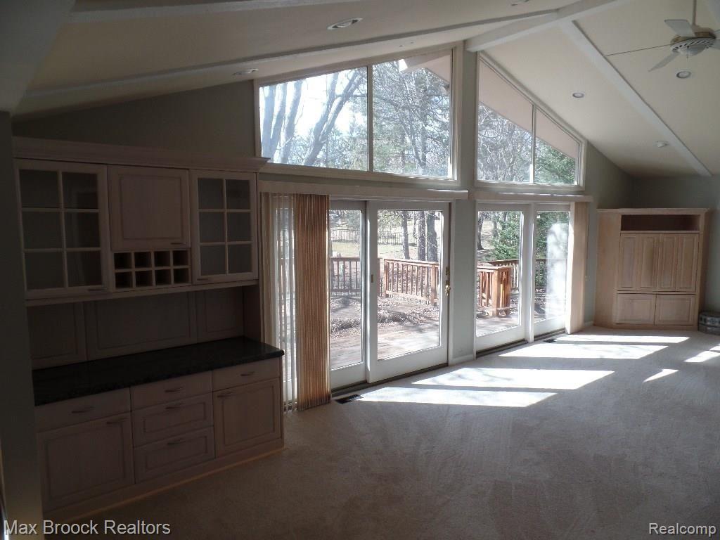 4026 Nearbrook Road Bloomfield Hills, MI 48302 - Photo 13 of 52 007.jpg