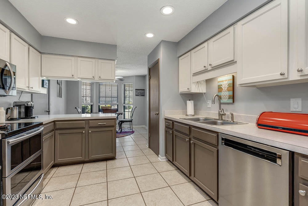 7028 Jammes Road Jacksonville, FL 32244 - Photo 11 of 44 Kitchen 2