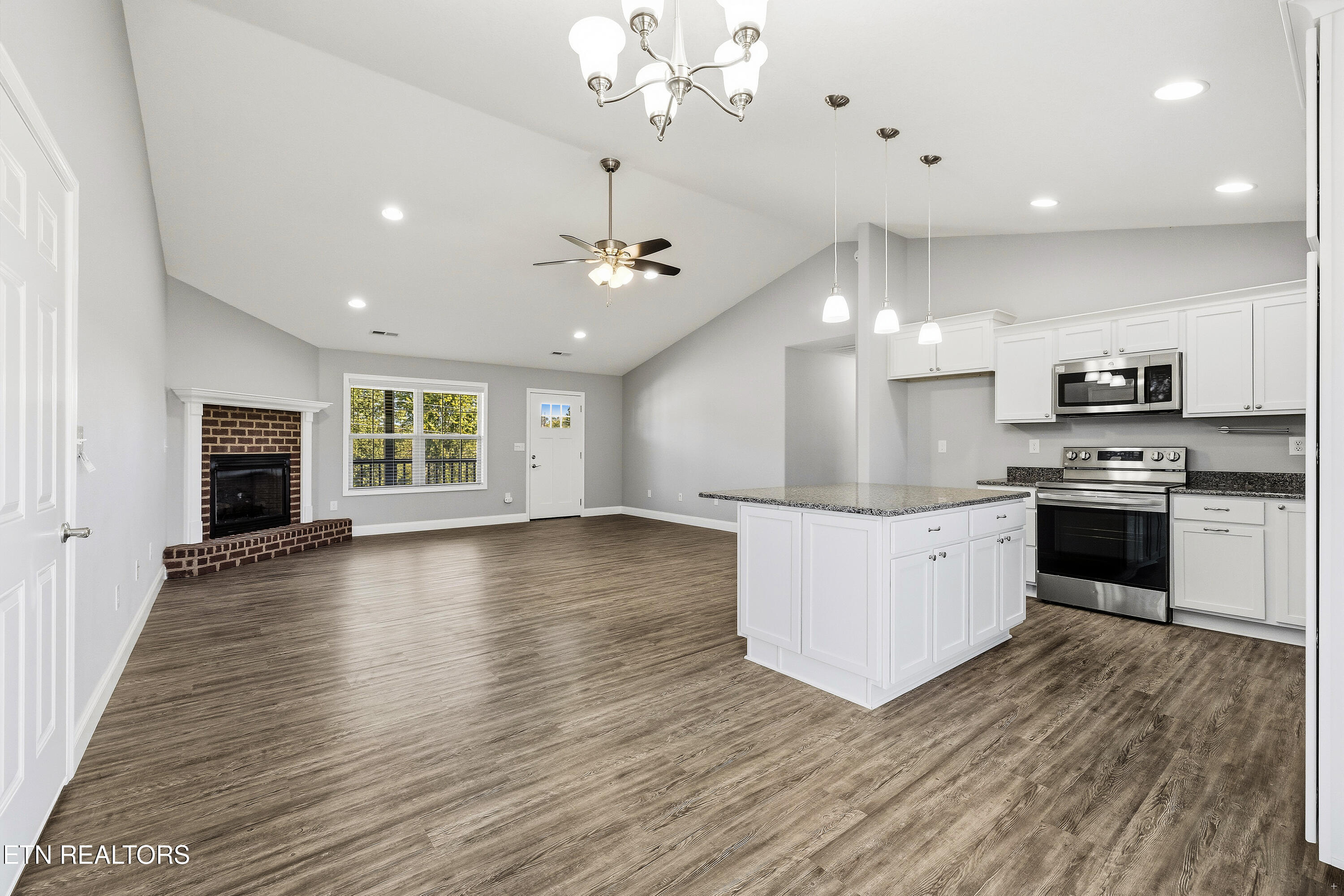 319 Ayers Road Kodak, TN 37764 - Photo 13 of 27 Dining area view into kitchen and living