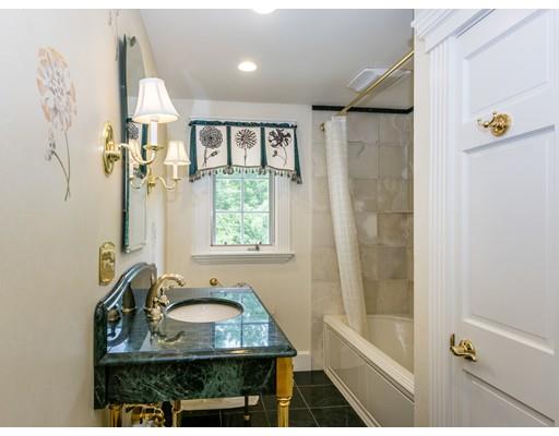 52 Crestview Road Milton, MA 02186 - Photo 17 of 25 a bathroom with a tub sink and mirror