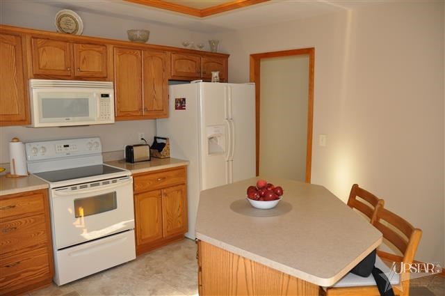 2013 Hunter's Ridge Drive Huntington, IN 46750 - Photo 15 of 22 Gallery Image 15