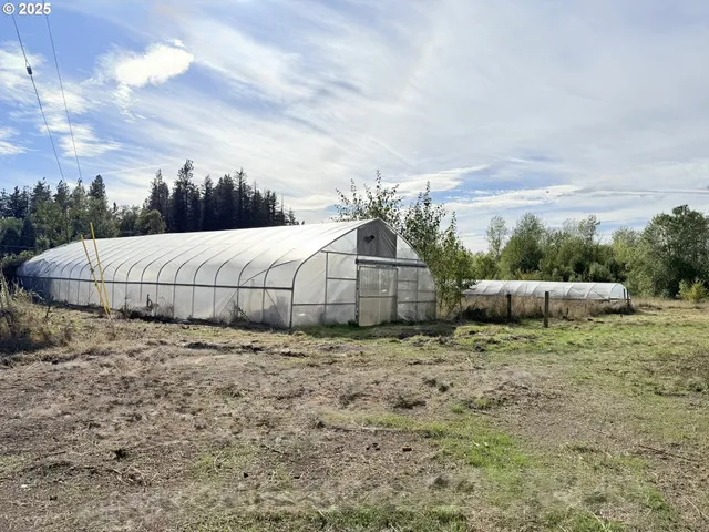 $887,000 | 29891 Highway 213, Molalla, OR 97038