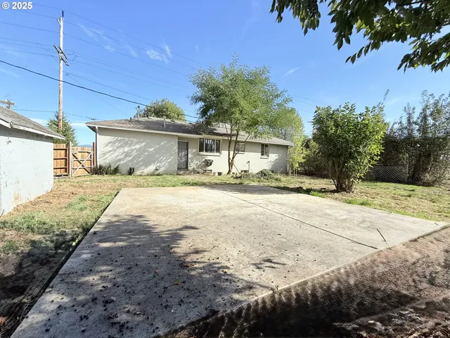 $887,000 | 29891 Highway 213, Molalla, OR 97038