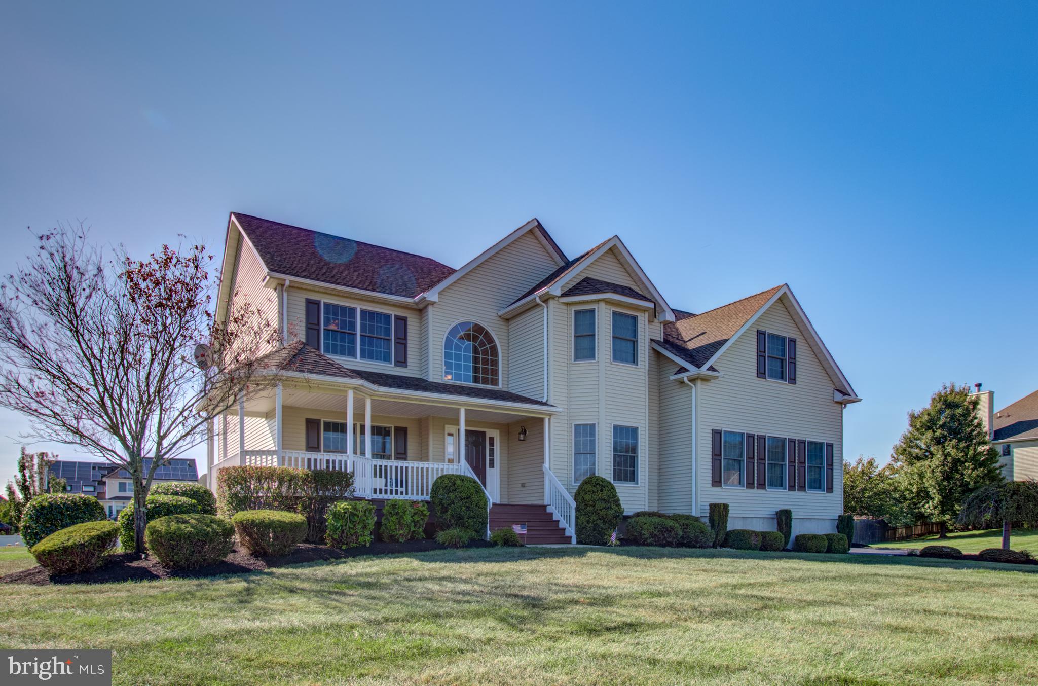 18 Cutter Court Cream Ridge, NJ 08514 - Photo 2 of 55 Side view