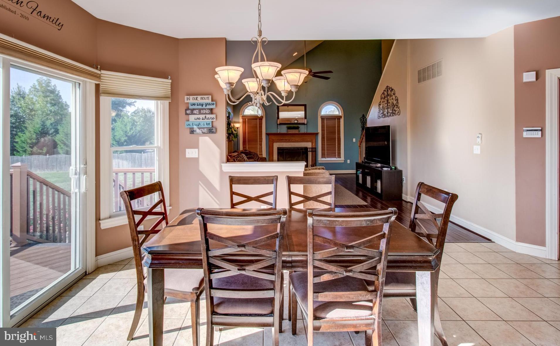 18 Cutter Court Cream Ridge, NJ 08514 - Photo 15 of 55 Eat-in