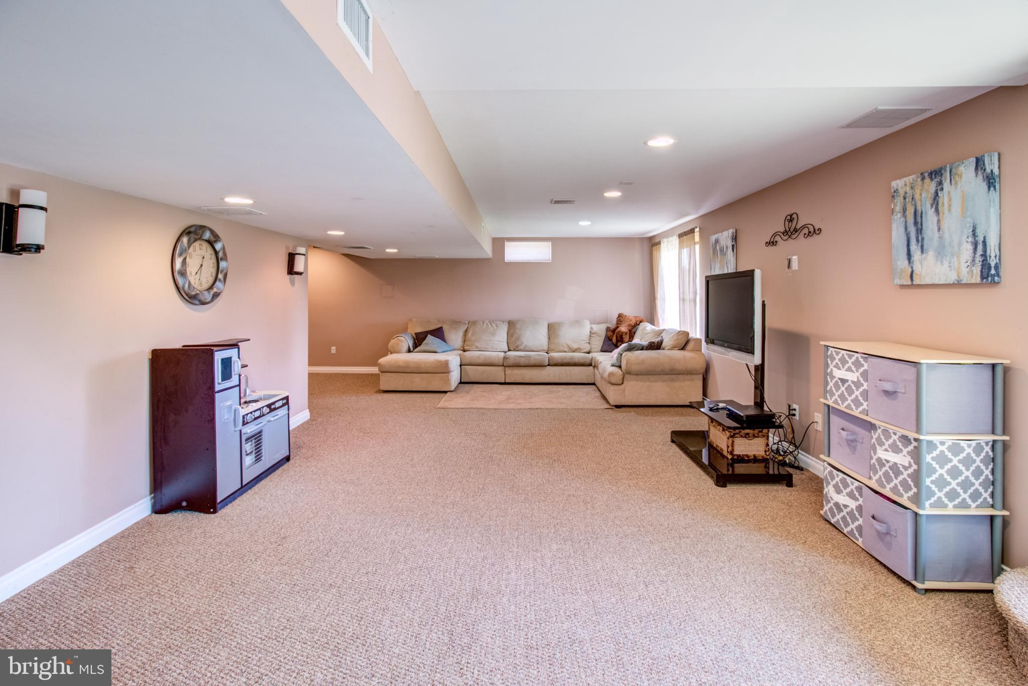 18 Cutter Court Cream Ridge, NJ 08514 - Photo 38 of 55 finished walk-out basement