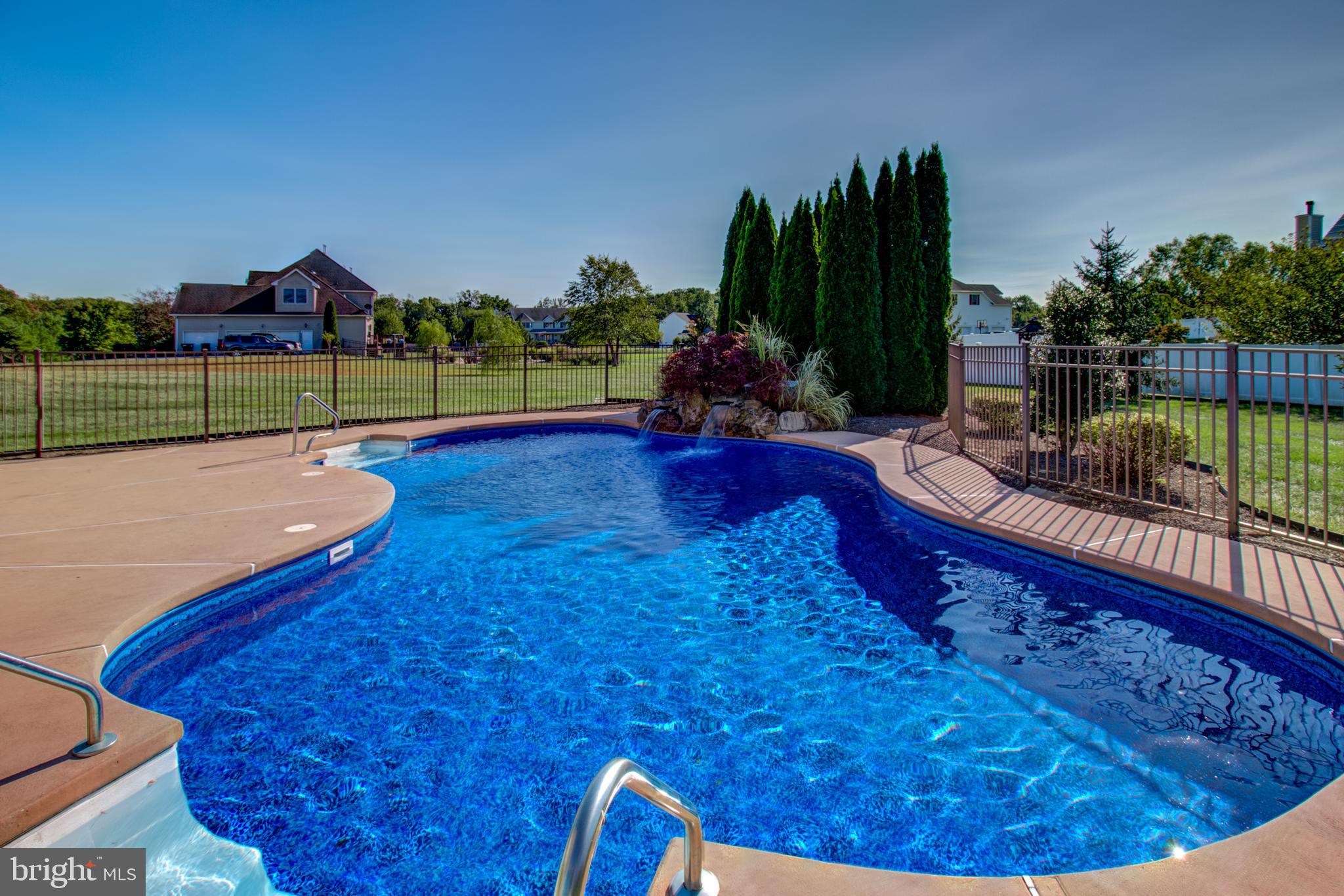 18 Cutter Court Cream Ridge, NJ 08514 - Photo 44 of 55 Pool