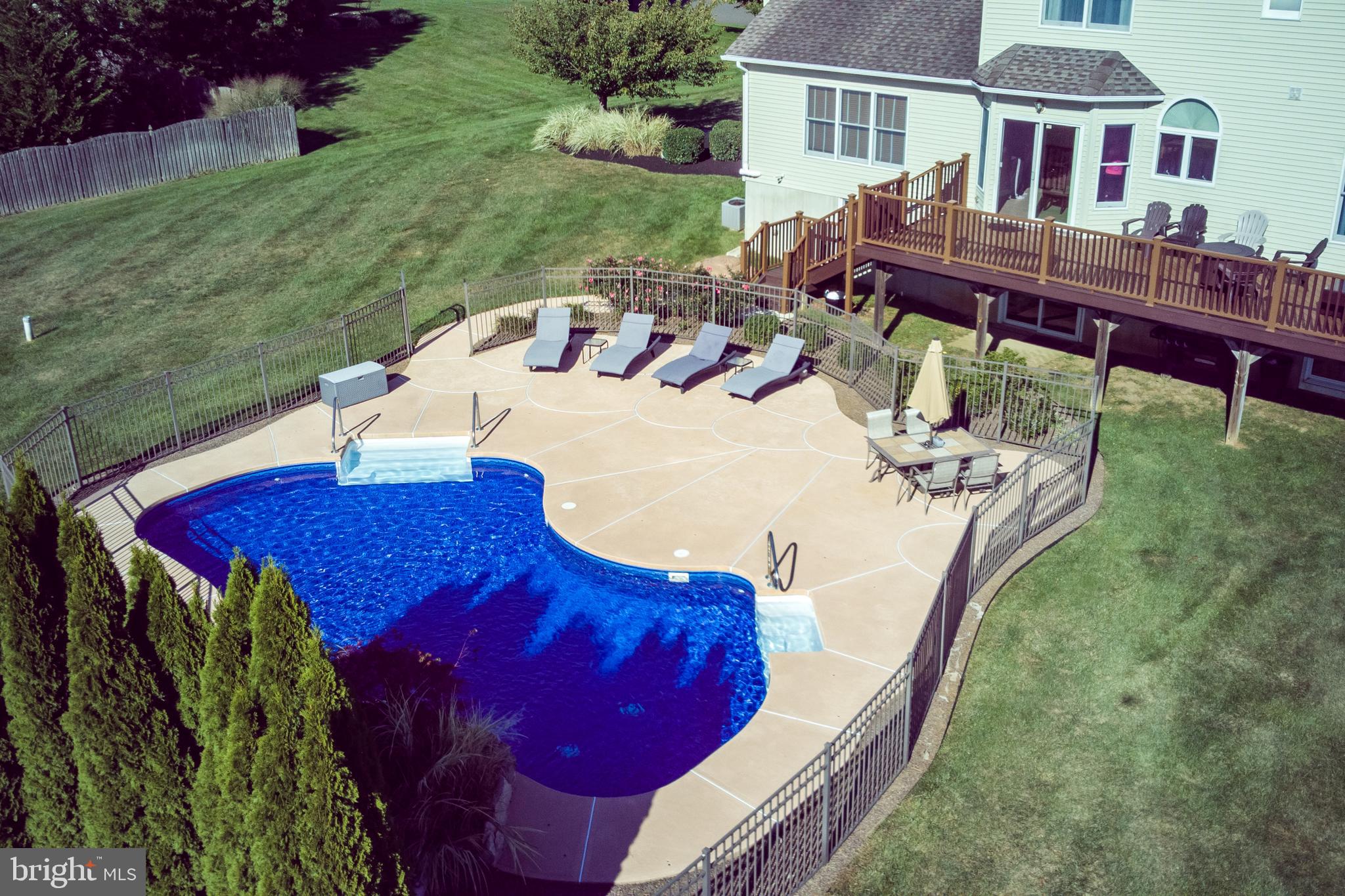 18 Cutter Court Cream Ridge, NJ 08514 - Photo 48 of 55 Pool & deck