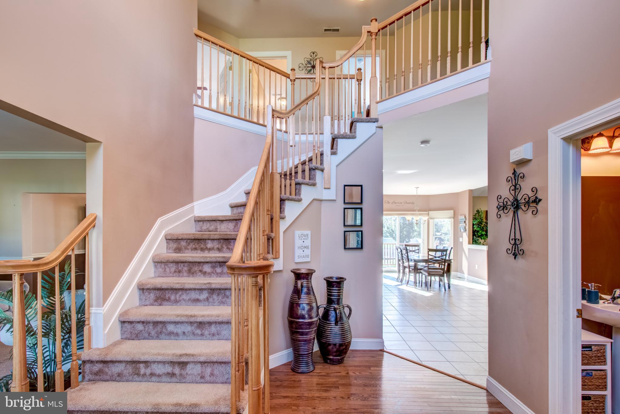 18 Cutter Court Cream Ridge, NJ 08514 - Photo 9 of 55 Foyer