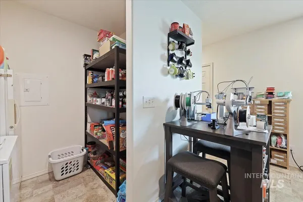 $114,900 | 424 West Cherry Lane, Unit 94, Meridian, ID 83642