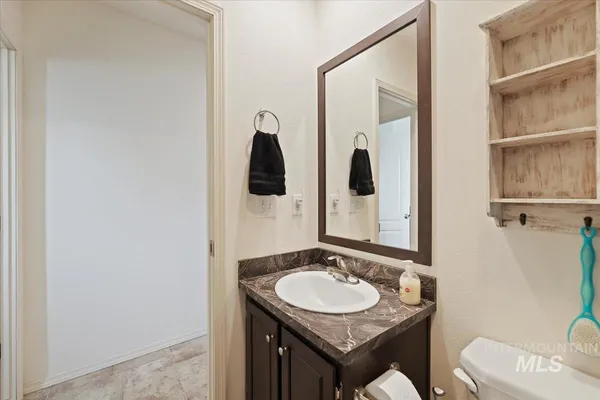 $114,900 | 424 West Cherry Lane, Unit 94, Meridian, ID 83642