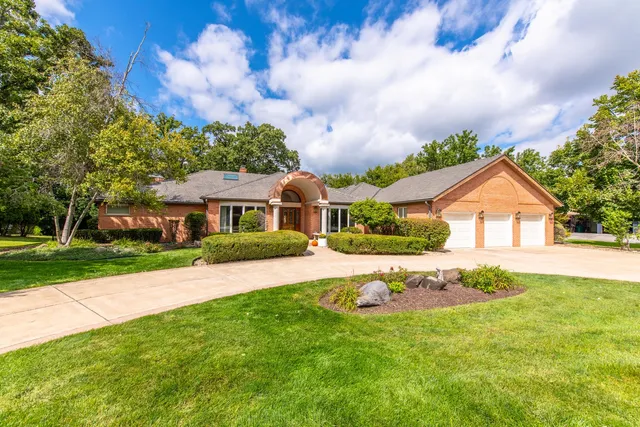 $599,900 | 717 Westridge Road, Joliet, IL 60431