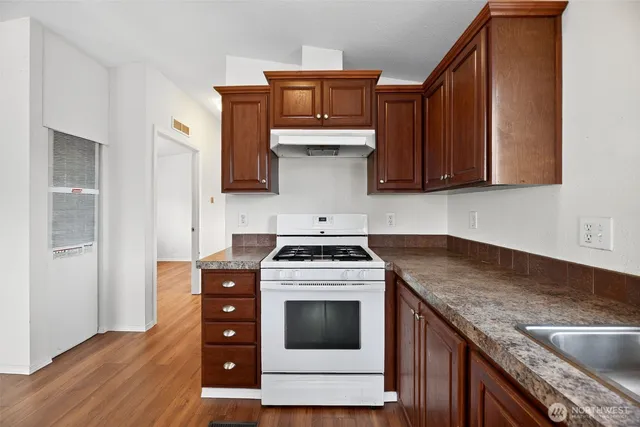 $90,000 | 3433 South 182nd Place, SeaTac, WA 98188