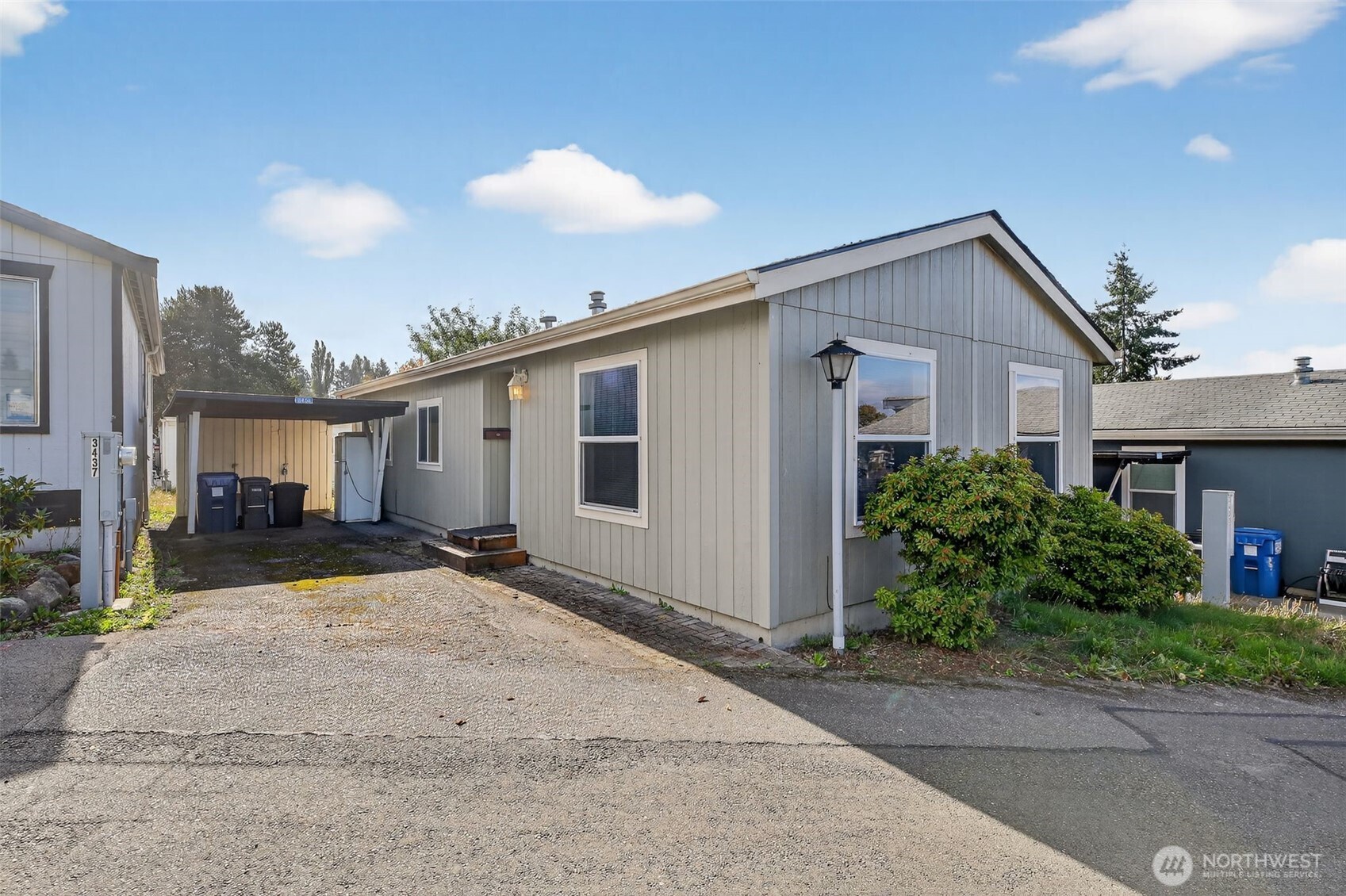 3433 South 182nd Place SeaTac, WA 98188 - Photo 2 of 30