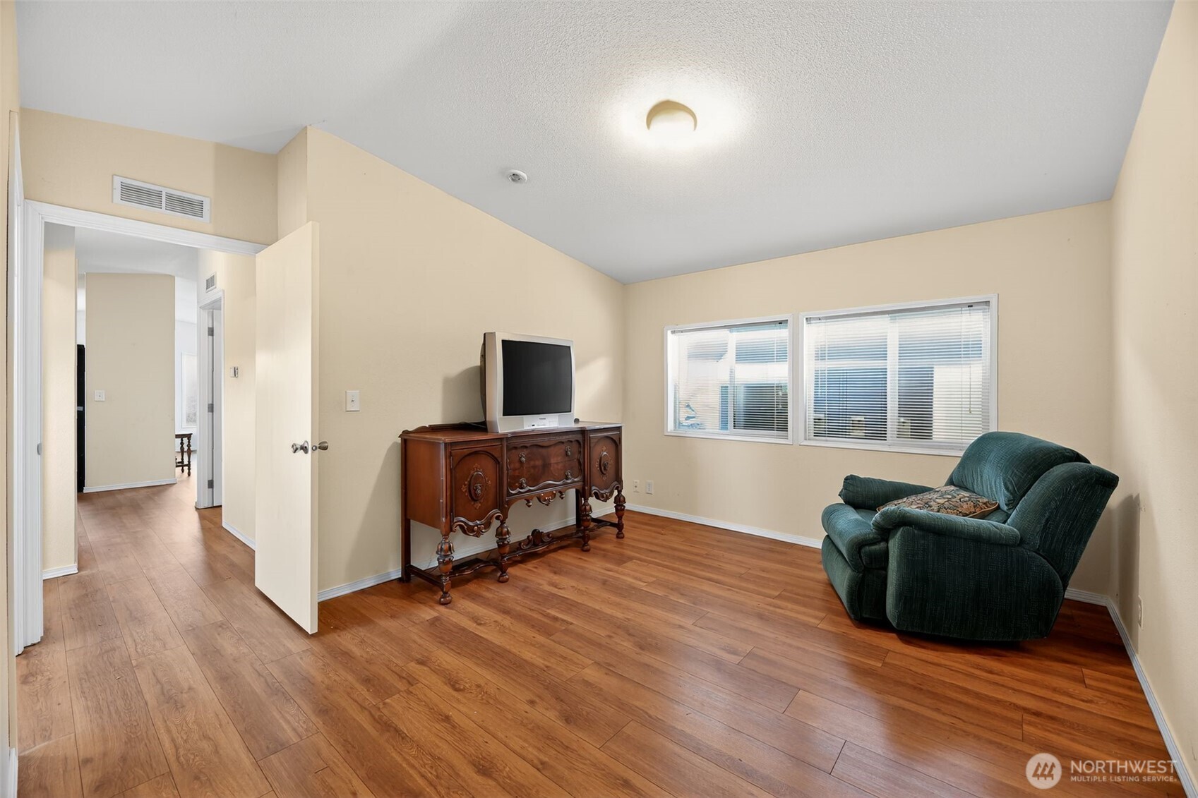 3433 South 182nd Place SeaTac, WA 98188 - Photo 9 of 30