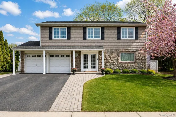 $1,988,000 | 22 Delaware Avenue, Jericho, NY 11753