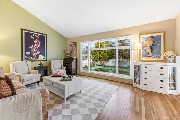 $1,988,000 | 22 Delaware Avenue, Jericho, NY 11753
