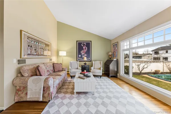 $1,988,000 | 22 Delaware Avenue, Jericho, NY 11753