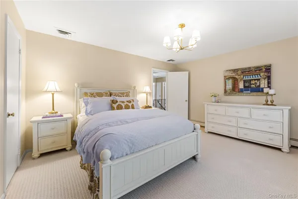 $1,988,000 | 22 Delaware Avenue, Jericho, NY 11753