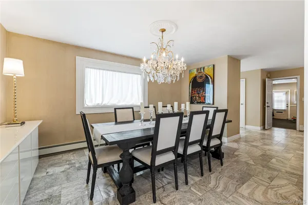 $1,988,000 | 22 Delaware Avenue, Jericho, NY 11753