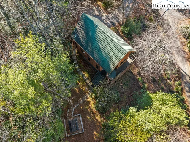 $432,500 | 100 Bear Den Mountain View Drive, Spruce Pine, NC 28777