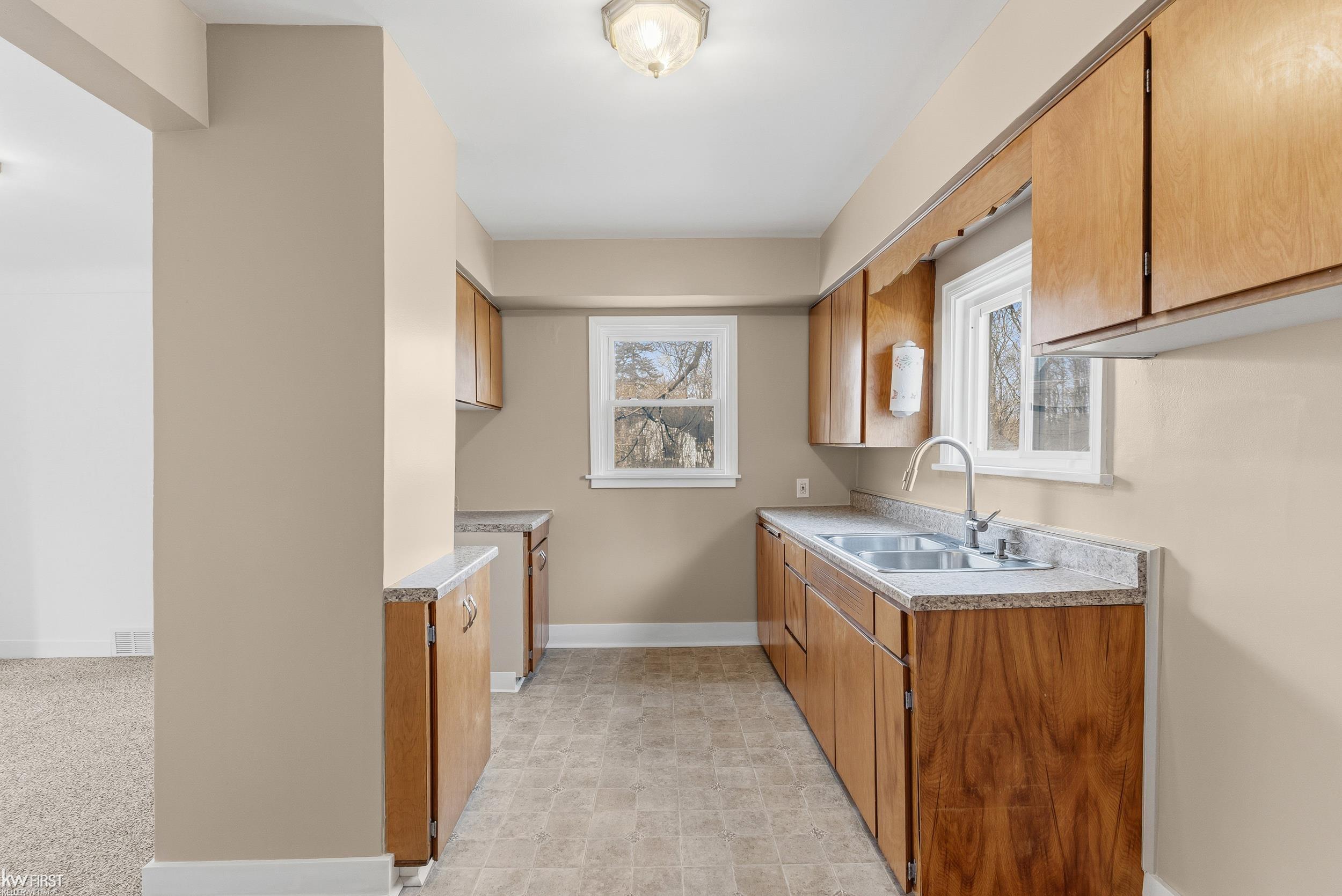 5113 Richfield Road Flint, MI 48506 - Photo 4 of 33 50203674-3b9ab480-f658-4806-9991-28361b27d362.JPG