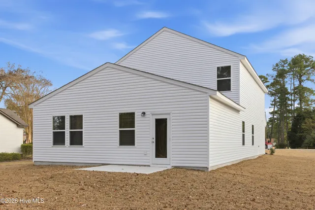 $349,990 | 1301 Santa Lucia Drive, New Bern, NC 28560