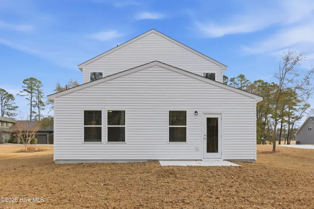 $349,990 | 1301 Santa Lucia Drive, New Bern, NC 28560