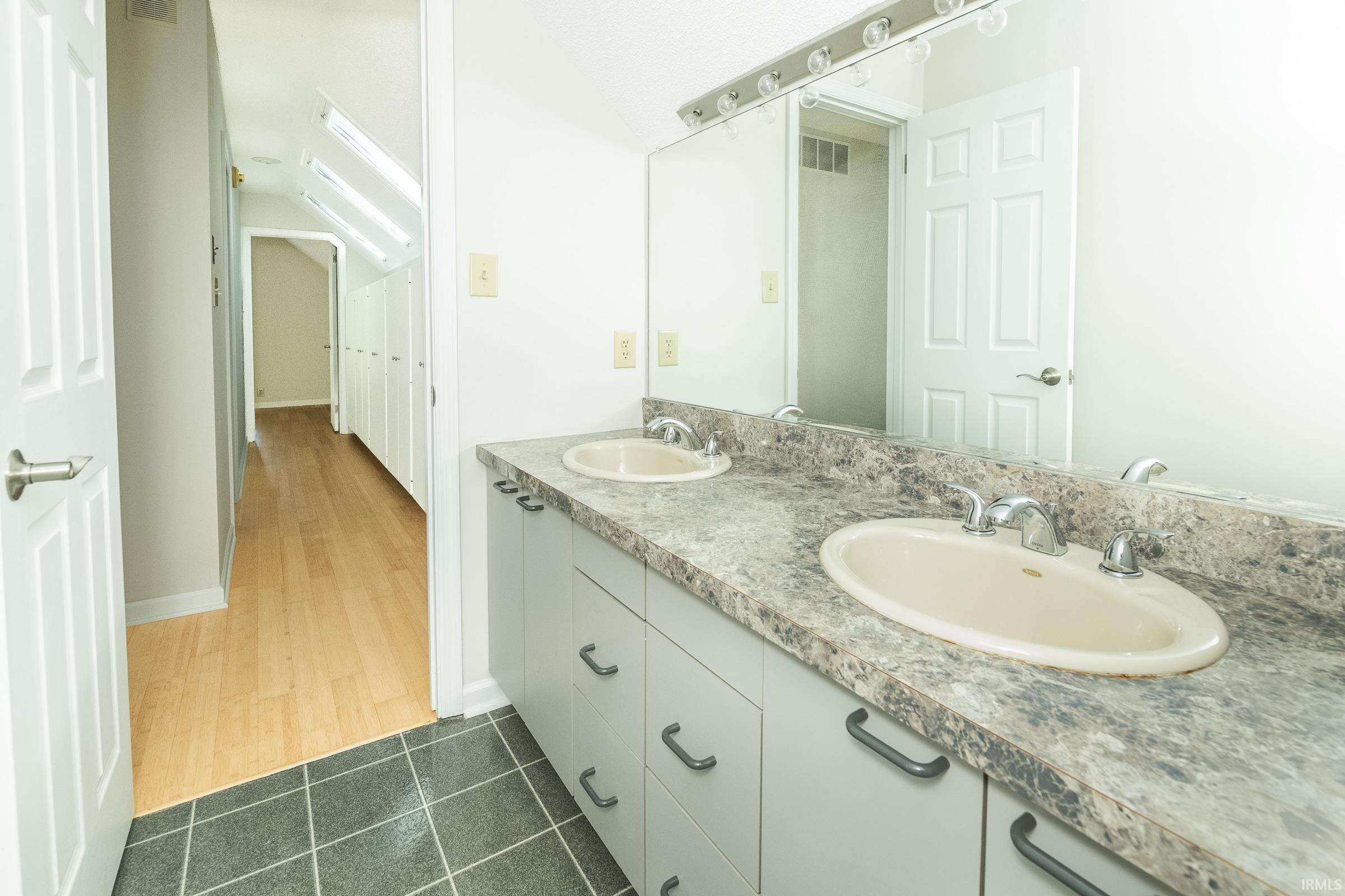 2400 East Boston Road Bloomington, IN 47401 - Photo 34 of 36