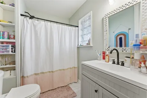 $230,000 | 450 Greenway Street, Lake Charles, LA 70605