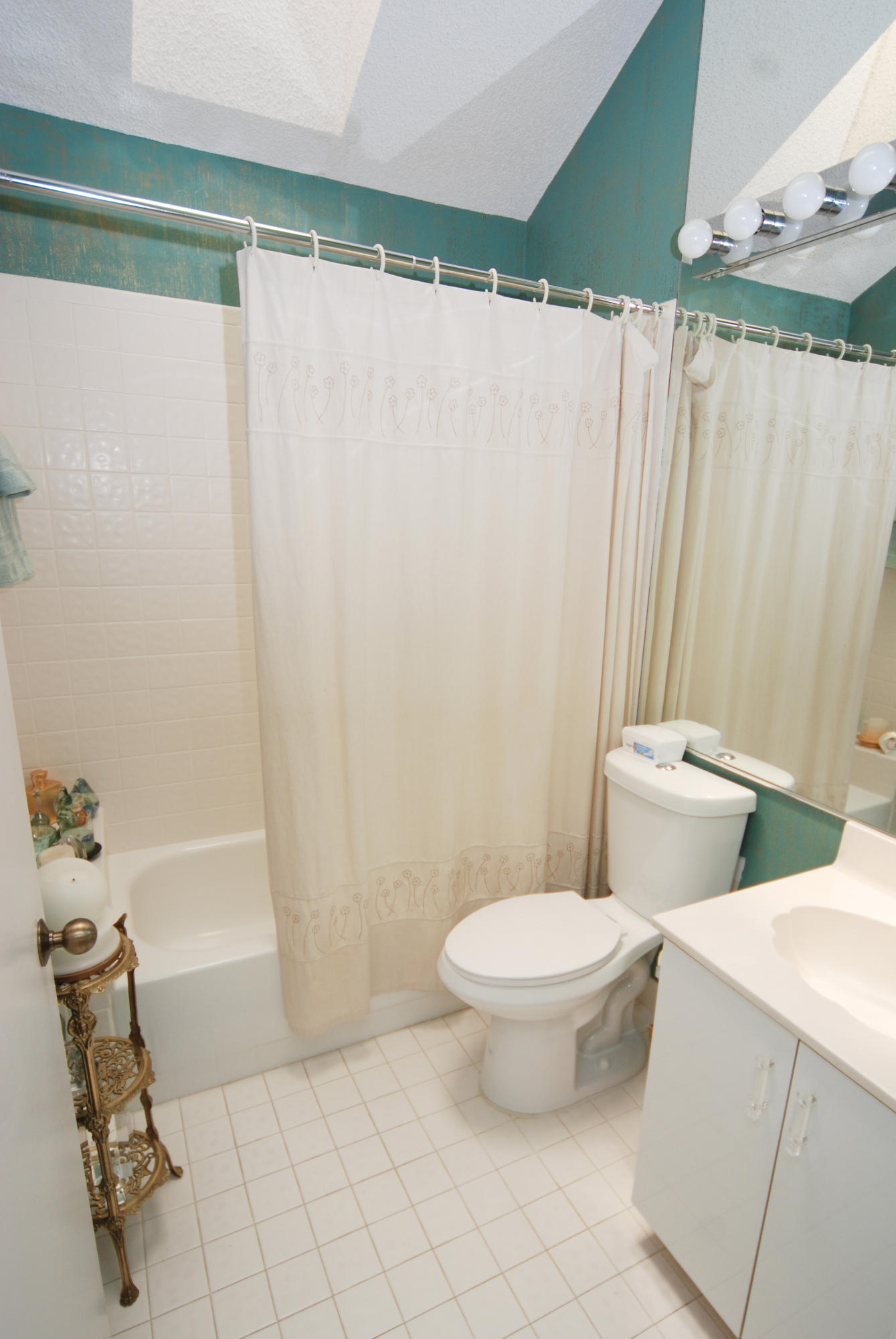 17521 Vía Capri Boca Raton, FL 33496 - Photo 12 of 19 DSC_0157
