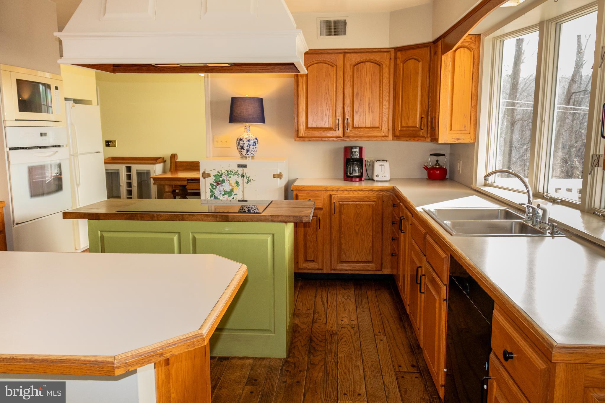 163 Pleasant Valley Road Titusville, NJ 08560 - Photo 16 of 38 Gallery Image 16