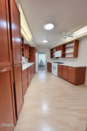 $469,000 | 4700 Aurora Drive, Unit 87, Ventura, CA 93003