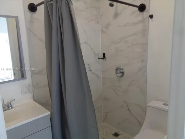 $1,170 | 2060 Southeast 14 Street, Homestead, FL 33035