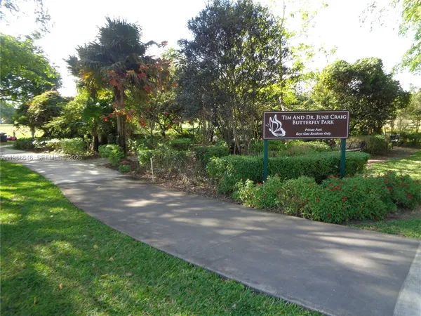 $1,170 | 2060 Southeast 14 Street, Homestead, FL 33035